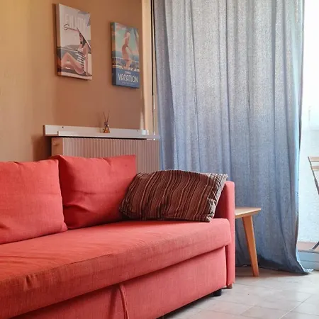 Joli Petit Logement A Quelque Pas De La Mer *